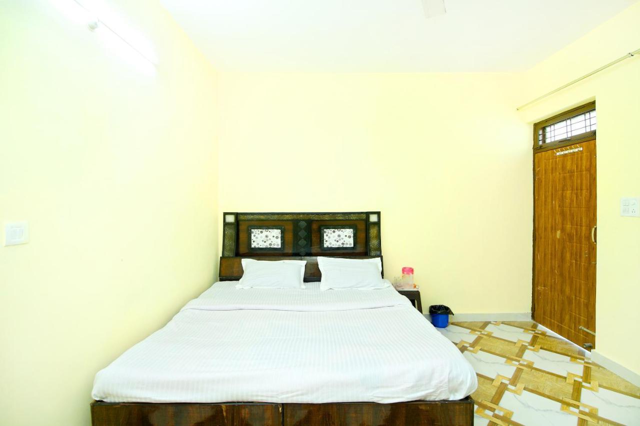 Spot On 37977 Parth Home Stay Mussoorie Eksteriør billede