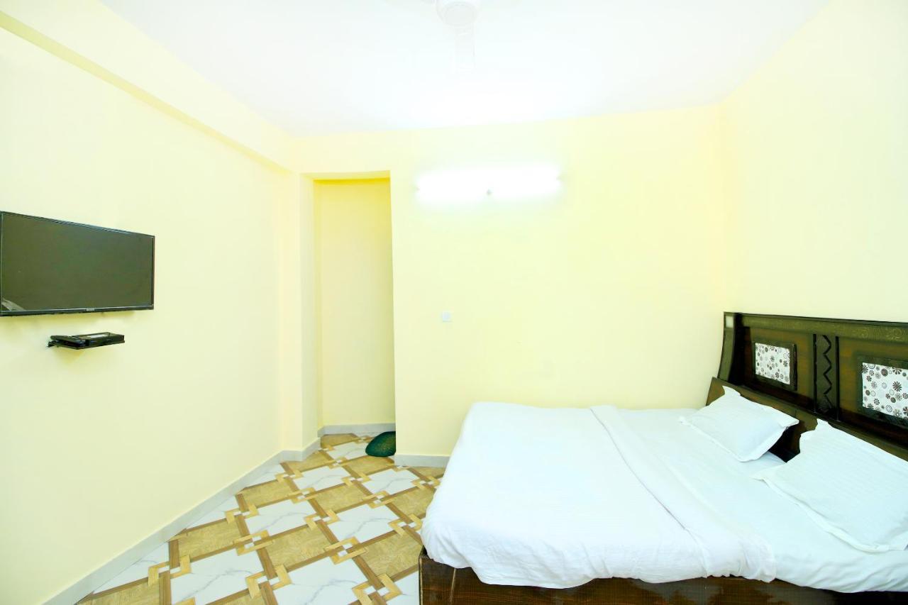 Spot On 37977 Parth Home Stay Mussoorie Eksteriør billede